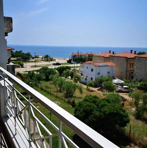 5 Persons Great Sea View Apartment By The Beach Ψακούδια Exterior photo