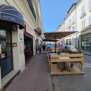 Hotel Des Lices - Ανζέρ Exterior photo