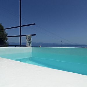 Seaview Mini Villa With Private Pool - 200 Metres From The Beach Πέραμα Exterior photo