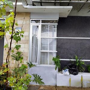 Homestay Srikandi Garut Exterior photo