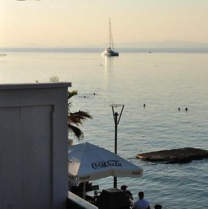 Eleni'S Sea View Apartments Πευκοχώρι Exterior photo
