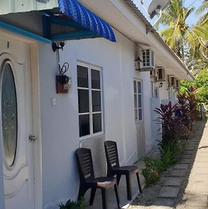 Chily Guesthouse Langkawi Pantai Cenang  Exterior photo