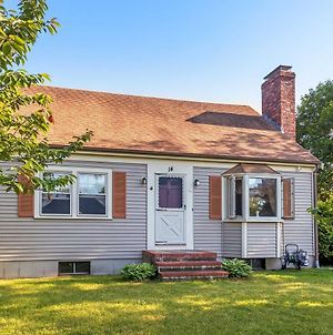Pet-Friendly West Yarmouth Home - Half Mi From Beach! Exterior photo