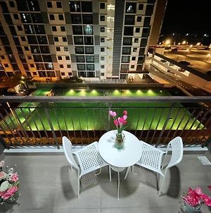 D'Champs Homestay Desaru With Pool View Kangkar Chemaran Exterior photo