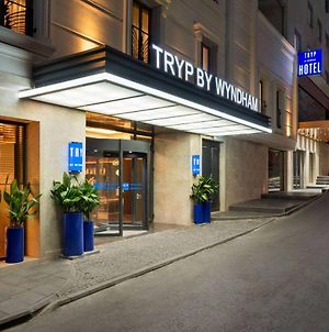 Tryp By Wyndham Istanbul Sisli Hotel Exterior photo