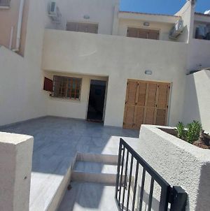Three Bedroom Town House In Pafos, Cyprus. Exterior photo