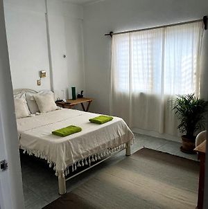 Homestay Pochutla- Double Bed With Shared Bathroom In Private Home. Excellent Location, Wifi San Pedro Pochutla Exterior photo