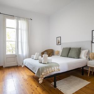 21Par214 - Beautiful Apartment In Paral-Lel Βαρκελώνη Exterior photo