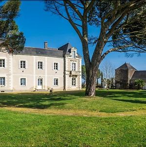 Vignoble Chateau Piegue - Winery Bed and Breakfast Rochefort-sur-Loire Exterior photo