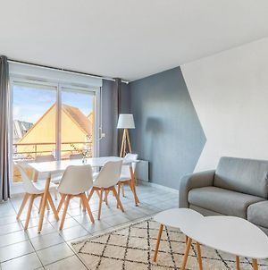 Charming Flat With Pool And Parking In Touques Nearby Deauville - Welkeys Διαμέρισμα Exterior photo