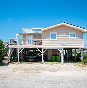 At Turtle Cottage By Oak Island Accommodations Exterior photo