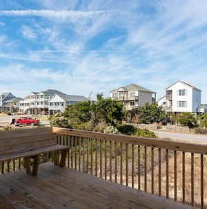 A Gem By Oak Island Accommodations Exterior photo