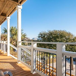 A Wave From It All By Oak Island Accommodations Exterior photo