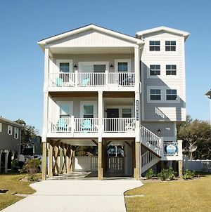 Porpoise Driven Life By Oak Island Accommodations Exterior photo