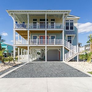 Stairway To Haven By Oak Island Accommodations Exterior photo