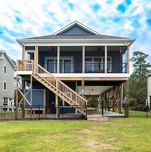 Waterway Haven By Oak Island Accommodations Exterior photo