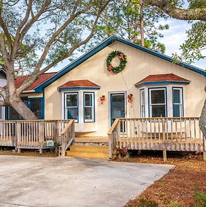 Island Hideaway By Oak Island Accommodations Exterior photo