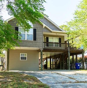 Island Delight By Oak Island Accommodations Exterior photo