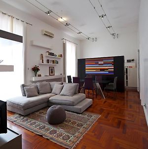Elegant Apartment At Chiaia By Wonderful Italy Νάπολη Exterior photo