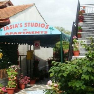 Tasias Studios Perivoli  Exterior photo