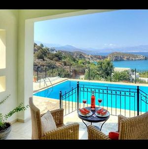 Villa Ares With Private Pool And A Spectacular Seaview Ίστρο Exterior photo