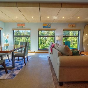 The Black Pearl, Luxury King Bed And Patio Ucluelet Exterior photo