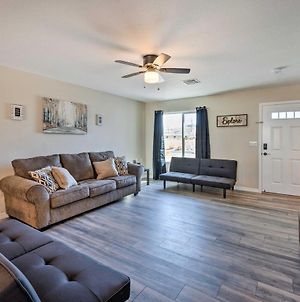 Pet-Friendly Bullhead City Abode With Game Room Exterior photo