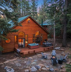 Cherrywood By Avantstay Gorgeous Cottage Surrounded By Pine Trees W Hot Tub Truckee Exterior photo
