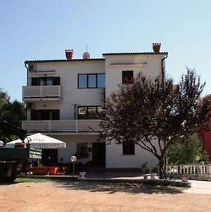 Apartments And Rooms By The Sea Palit, Rab - 5044 Rab Island Exterior photo