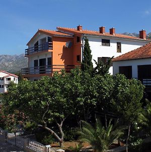 Apartments And Rooms By The Sea Starigrad, Paklenica - 6591 Starigrad Paklenica Exterior photo
