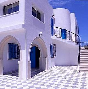 2 Bedrooms Appartement With Enclosed Garden And Wifi At Djerba Midoun 1 Km Away From The Beach Aghīr Exterior photo
