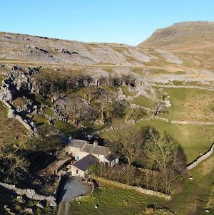 Crina Bottom - Offgrid Mountain Escape In The Yorkshire Dales National Park Ξενοδοχείο Ingleton  Exterior photo