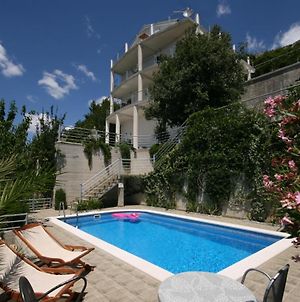 Apartments With A Swimming Pool Brela, Makarska - 6828 Exterior photo
