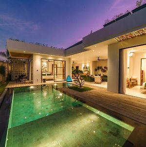 Villa Casa Kreole - Stylish 2-Bedroom Villa In Canggu Dalung  Exterior photo