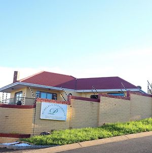 Pumelela Guest House East London Exterior photo