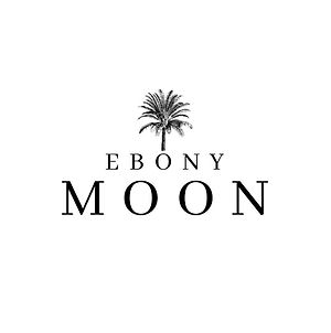 Ebony Moon Bed and Breakfast Ουμτάτα Exterior photo