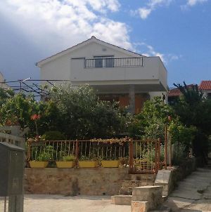 Apartments By The Sea Seget Vranjica, Trogir - 4884 Exterior photo