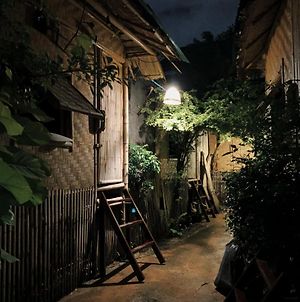 Fundee Story Guesthouse Bamboo House In Chiang Mai Old Town Exterior photo
