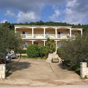 Apartments And Rooms By The Sea Lumbarda, Korcula - 4345 Exterior photo