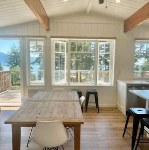 The White Eagle - Gorgeous 2-Bdrm Cottage With Ocean & Mountain Views Bowen Island Exterior photo