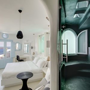 Dana Villas & Infinity Suites Santorini Island Exterior photo