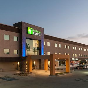 Holiday Inn Express Κάβο σαν Λούκας Exterior photo