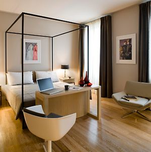 Escalus Luxury Suites Βερόνα Room photo