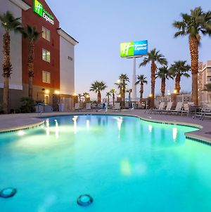 Holiday Inn Express Las Vegas South Exterior photo
