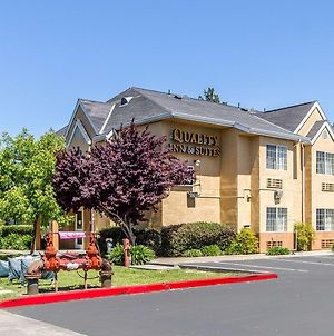 Quality Inn & Suites Wine Country Santa Rosa Exterior photo