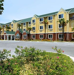 Microtel Inn & Suites By Wyndham Πόλη του Παναμά Exterior photo