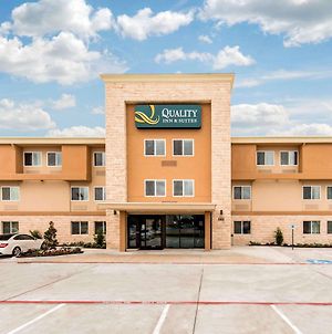 Quality Inn & Suites Plano East - Richardson Exterior photo