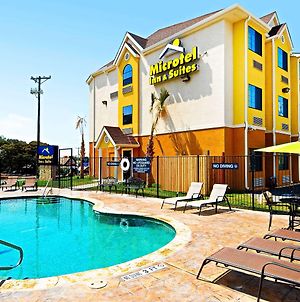 Microtel Inn & Suites By Wyndham New Braunfels I-35 Facilities photo