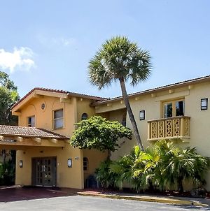 Red Roof Inn Tampa Bay - Αγία Πετρούπολη Exterior photo