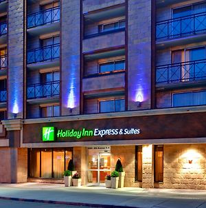 Holiday Inn Express Hotel & Suites Calgary Κάλγκαρι Exterior photo
